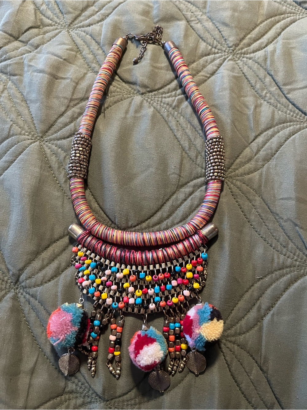 Colorful Pom-Pom Statement Necklace - Multicolor